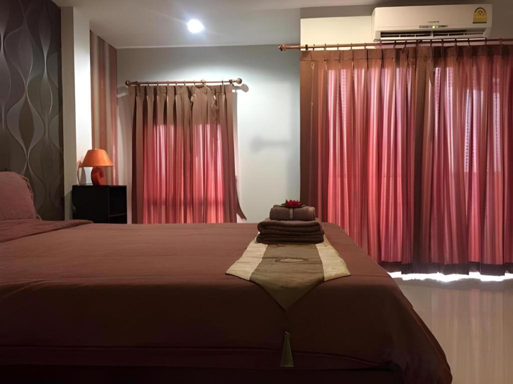 Tontalay Hotel Bangsaen Extérieur photo