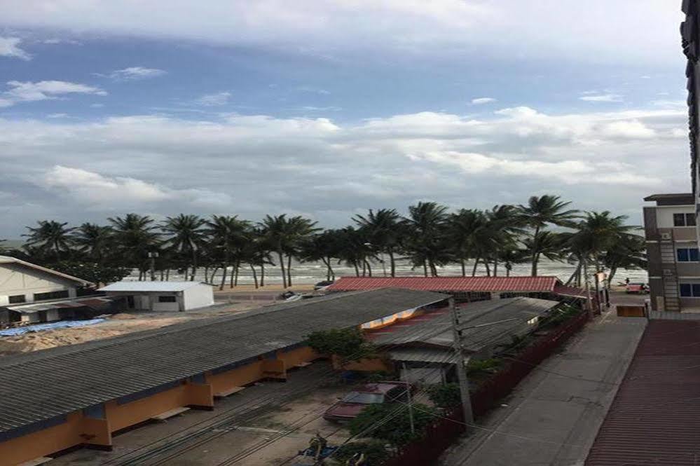 Tontalay Hotel Bangsaen Extérieur photo